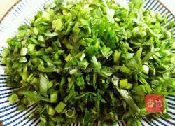 Illustration of how to make leek and potato cakes 7