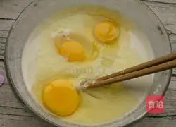 Eggs Illustration of how to make batter cake 2