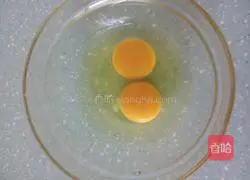 Illustration of how to make coriander egg pancake 1