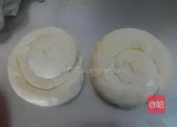 Gold Spicy Cake Recipe Illustration 3