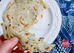 Illustration of how to make scallion pancakes 15