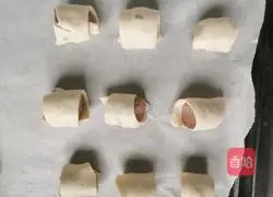 Illustration of how to make hand-made sausage cakes 5