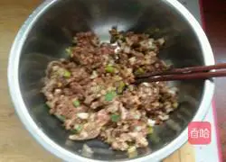 Illustration of how to make beef and cabbage pie 2