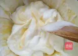 Illustration of how to make cream cake roll 7