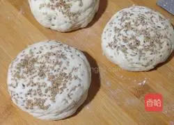 Illustration of how to make green onion pancakes 7