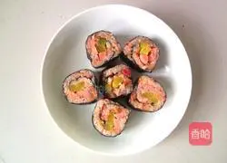 Illustration of how to make sushi at home 16