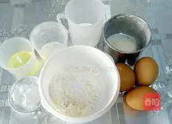 Illustration of how to make jam cherry blossom cake roll 1