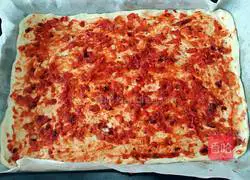 Thin-bottom ham pizza recipe 11