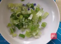 Illustration of home-style scallion pancakes 7