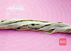 Illustration of how to make salt and pepper pancakes 15