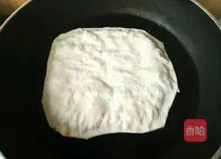 Illustration of how to make spicy pancakes 8