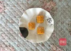 Illustration of how to make pumpkin cake 10