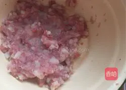  Illustration of how to make potato and beef pie (don’t add soy sauce for one and a half year old children) 1