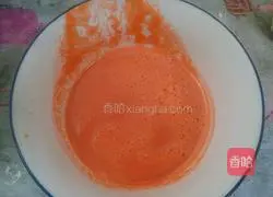 Illustration of how to make carrot and egg burritos 1