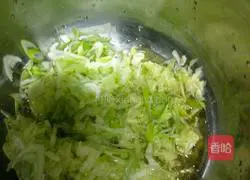 Illustration of how to make egg pancakes 3