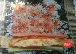 Illustration of how to make sushi at home 9