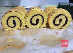Illustration of how to make purple sweet potato cake rolls 10