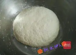 Illustration of how to make green onion pancakes 2
