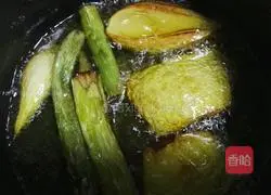 Illustration of how to make fermented scallion pancakes 1