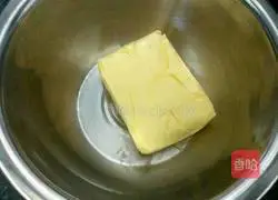 Illustration of how to make French buttercream cakes 3