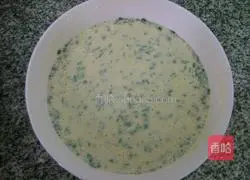 Illustration of how to make leek egg pancakes 4