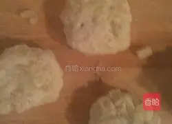 Illustration of how to make salt and pepper potato pancakes 5