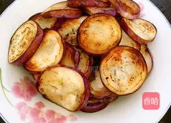 Illustration of making Hunan fried eggplant cake 7