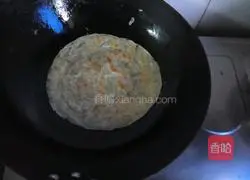 Illustration of how to make pan-fried hand cakes 2
