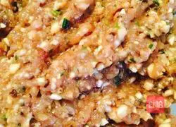 Illustration of how to make electric pancakes with mushrooms, fresh meat and potstickers 4