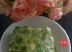 Illustration of how to make celery leaf egg pancake 7