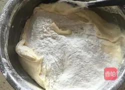 Illustration of how to make sponge cake (bread machine version) 11