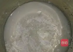 Illustration of how to make crystal cornmeal cake 1