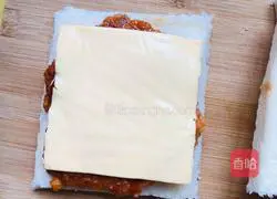 Illustration of how to make shrimp cake sandwiches that babies love to eat 7