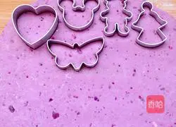 Purple Sweet Potato Pancake Recipe Illustration 3