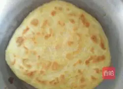 Illustration of how to make small straw hat cakes 3