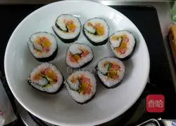 Simple sushi recipe illustration 5