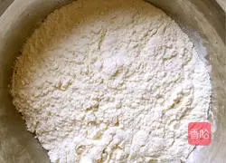 Illustration of how to make chive egg pancake 1