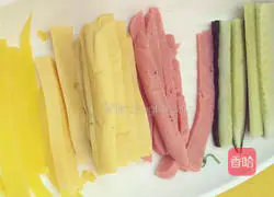 Illustration of how to make delicious homemade sushi 1