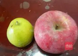 Illustration of how to make fruit hand cakes 1