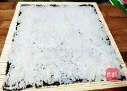 Simple sushi recipe illustration 5