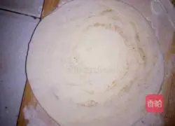 Tear by hand Illustration of how to make cakes 5