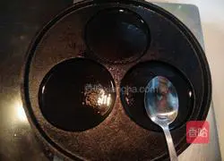 Illustration of how to make red bean dregs cake with milky purple potato filling 12