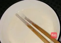 Illustration of how to make egg pancakes 1