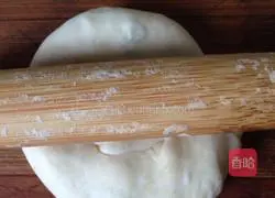 Illustration of how to make green onion cake 8