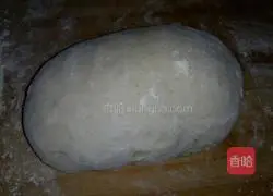 Illustration of how to make shredded pork burritos with Beijing sauce 3