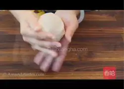 Illustration of how to make pineapple filling shortbread 3