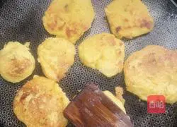 Illustration of how to make banana tortillas 7