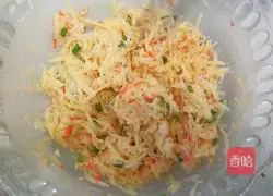 Illustration of how to make egg and potato pancakes 7