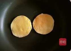 Illustration of how to make milk and egg tortillas 8