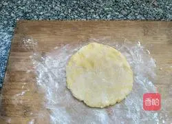 Illustration of how to make egg yolk pancakes 7